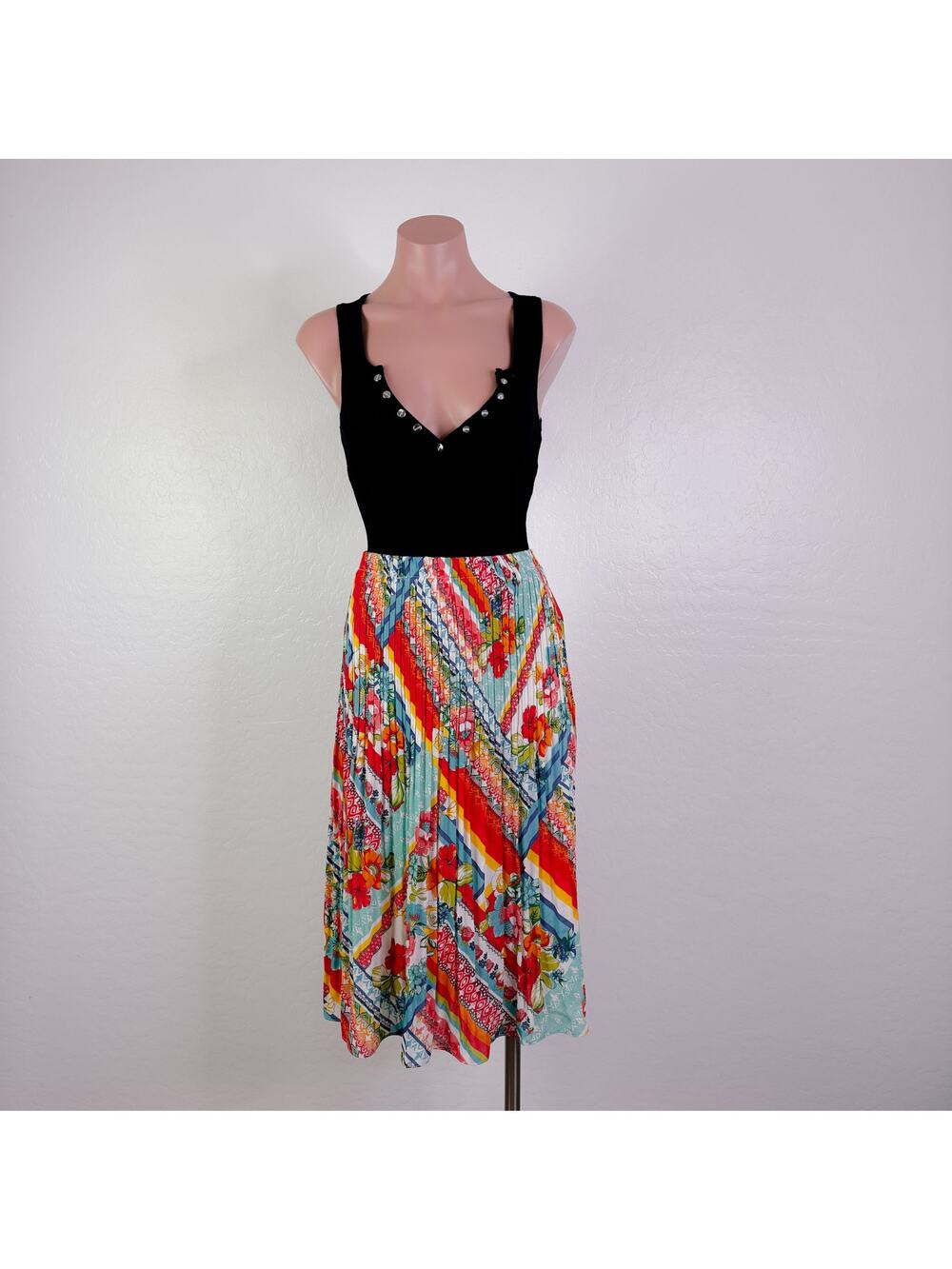 Pleated Elastic Waist A-Line Midi Skirt Boho Patchwork Eclectic Grannycore M NWT